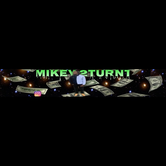 Profile Picture of Michael Farmer (@mikeylee113) on Poshmark