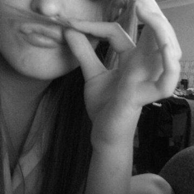 Profile Picture of Kate Everett (@kkkatee) on Twitter