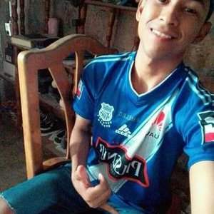 Profile Picture of Aron Escobar (@AronEscobar16) on Twitter