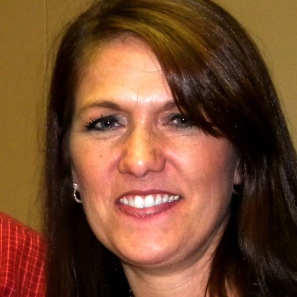 Profile Picture of Eileen Eikmeier (@eileeneikmeier) on Poshmark