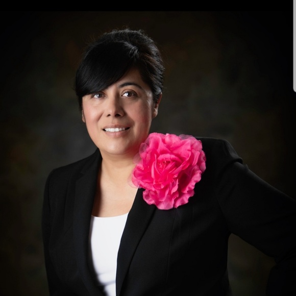 Profile Picture of Eva Rodriguez (@danotimo) on Poshmark