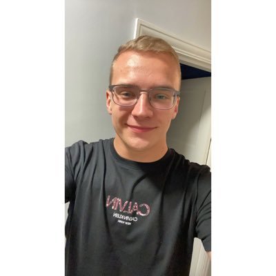 Profile Picture of Sam Glennie (@GlenDoggyDog) on Twitter