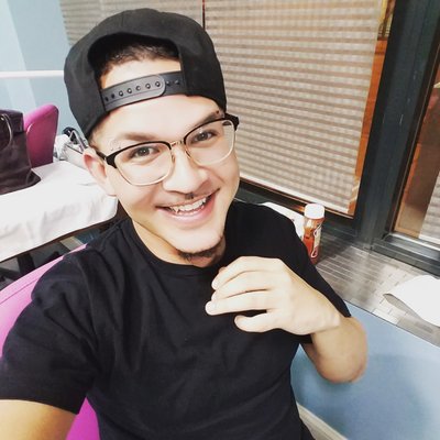 Profile Picture of Javier Quinones (@jlofan) on Twitter