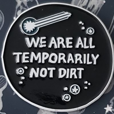 Profile Picture of Detective Nancy Mew (@mew_nancy) on Twitter