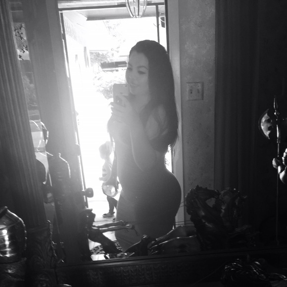 Profile Picture of Cindy Facundo (@cindyfacundo) on Poshmark