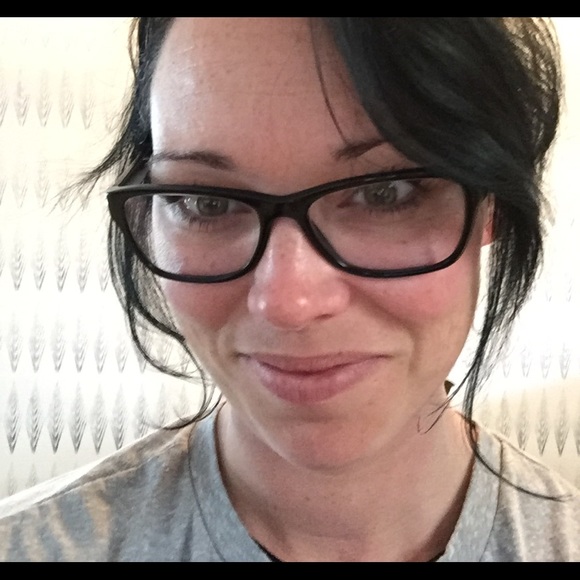 Profile Picture of Megan Evenhouse (@mevenhouse) on Poshmark