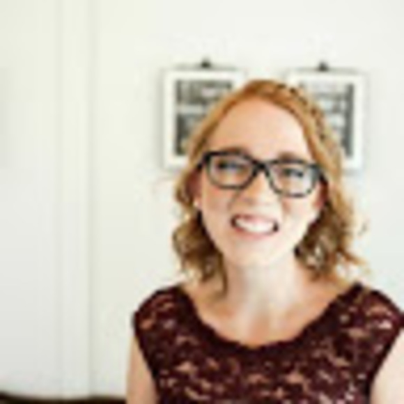 Profile Picture of Alexandra Hildebrandt (@alexhild30) on Poshmark