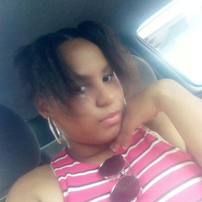 Profile Picture of Zoe Simon (@Zoesimon11) on Twitter