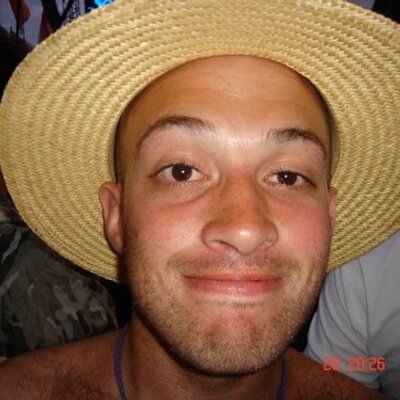 Profile Picture of Jon Tickle (@trickyboy99) on Twitter