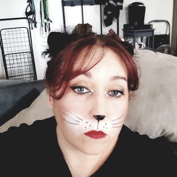 Profile Picture of Kristina Beardslee (@rnkbeardslee) on Poshmark