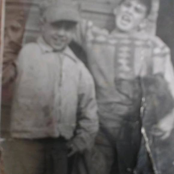 Profile Picture of John Farley (@bullyboy4444) on Poshmark