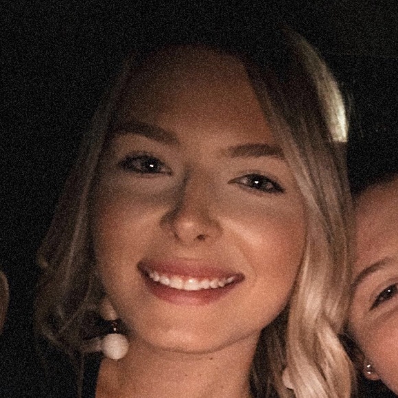 Edna grace Oberry - Poshmark Profile Picture of Edna grace Oberry (@edna_grace) on Poshmark