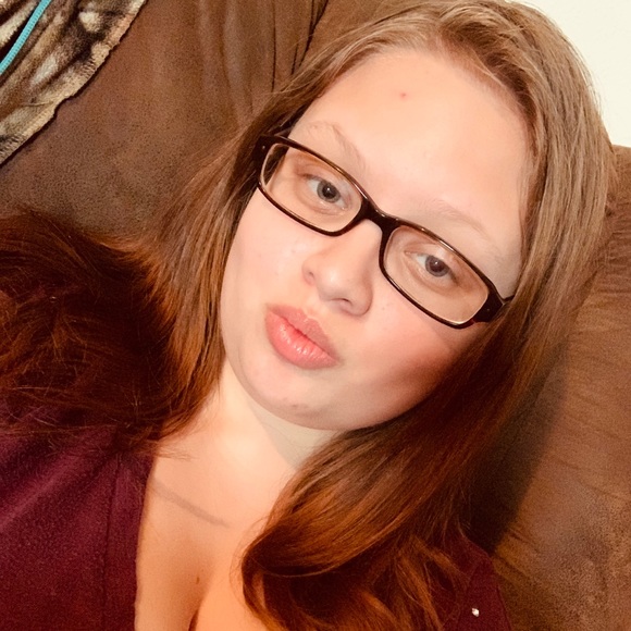 Profile Picture of Veronica Brents (@couponingchick) on Poshmark