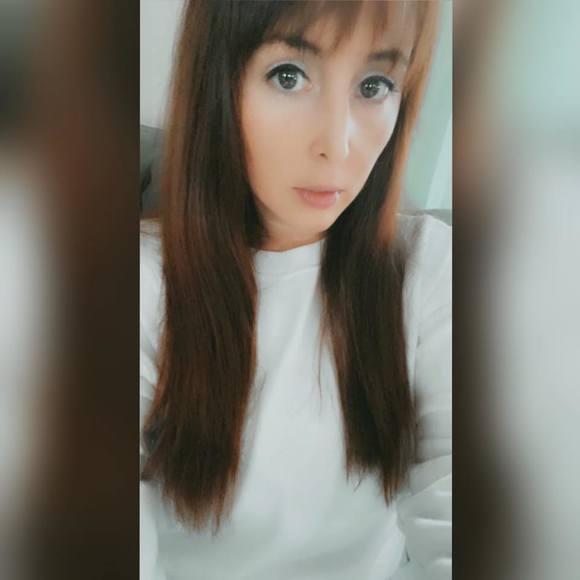 Profile Picture of Krista Hakes (@khakes4) on Poshmark