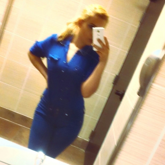 Profile Picture of Jessica Borrego (@jess1503) on Poshmark