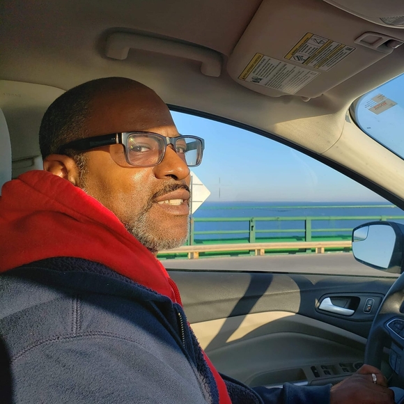 Profile Picture of Michael Horgrow (@mhorgrow) on Poshmark