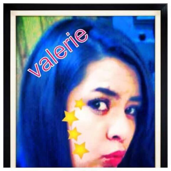 Profile Picture of Valerie Atencio (@valerieatencio) on Poshmark