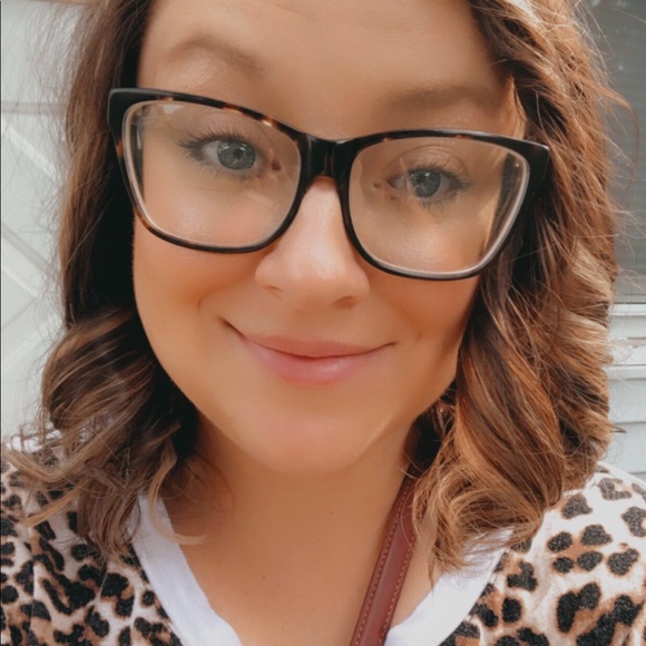 Profile Picture of Brianna Parzych (@briannaparzych) on Poshmark