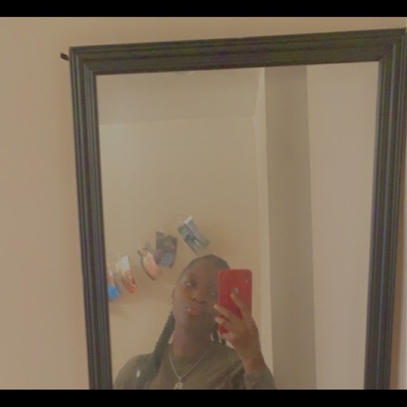 Profile Picture of Rahjae Plowden (@rahjae0502) on Poshmark