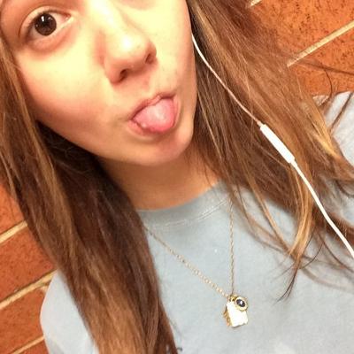 Profile Picture of Rosalie Lynn Pyles (@alexis_lynn__) on Twitter