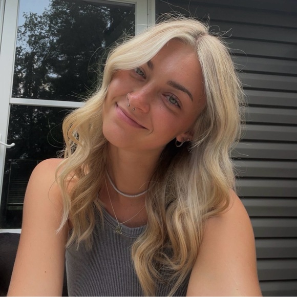 Profile Picture of Meredith Minor-foster (@mereee07) on Poshmark
