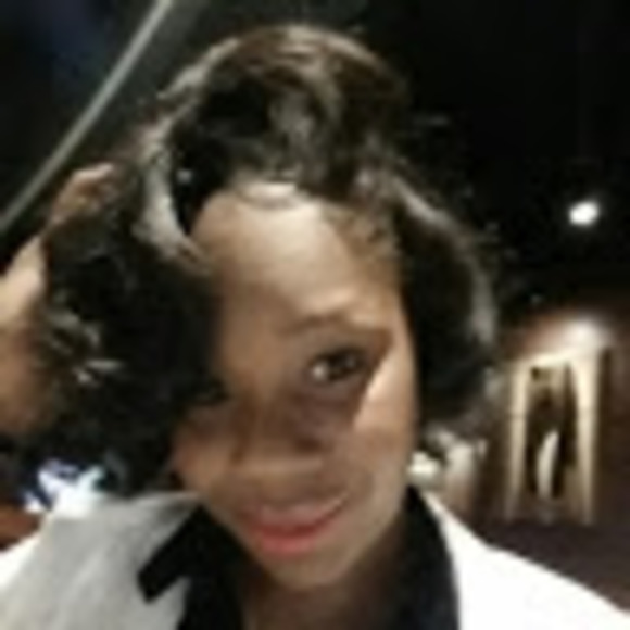 Profile Picture of Darah Watson (@dwatson1004) on Poshmark