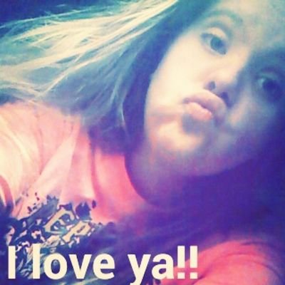 Profile Picture of Laura Quick (@lauraquick14) on Twitter