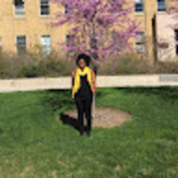 Profile Picture of La'shaye Cobley (@lashaye76) on Poshmark