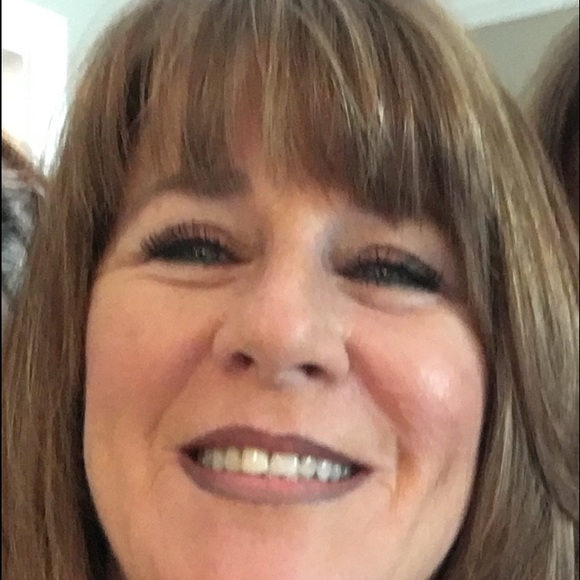 Profile Picture of Susan Seffens (@sseffens) on Poshmark