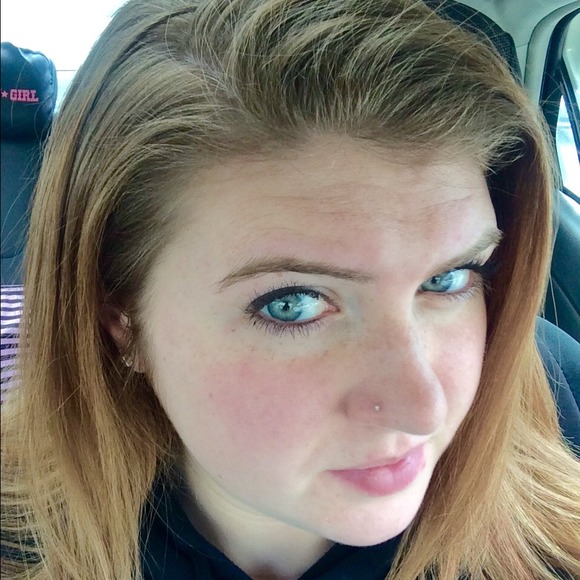 Profile Picture of Katelynn Phelps (@katelynn8513) on Poshmark