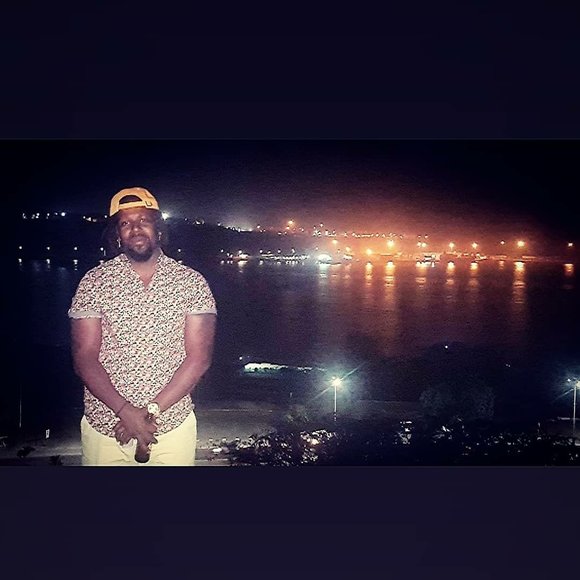 Misiour sibudan Kroos - Poshmark Profile Picture of Misiour sibudan Kroos (@jborges83) on Poshmark