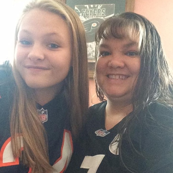 Profile Picture of Magdalena Koschak (@steelersfan9680) on Poshmark