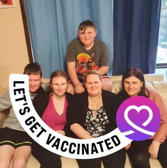 Profile Picture of Lee-anne Eddison (@leddison) on Poshmark