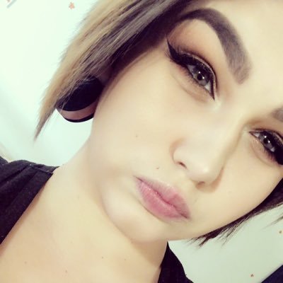 Profile Picture of Tori McKinney (@ToriMcKinney17) on Twitter