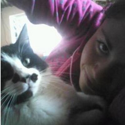 Profile Picture of Lorena Tavera (@loretav_11) on Twitter