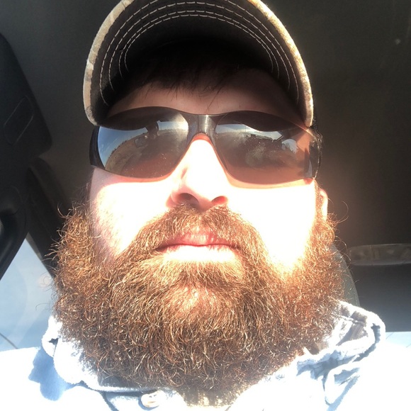 Profile Picture of Josh Rich (@rich_413) on Poshmark