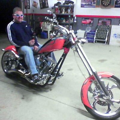 Profile Picture of John Hogsed (@BigdaddyHoghead) on Twitter