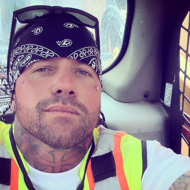 Profile Picture of jamesclaris (@jamesclaris8) on Tiktok