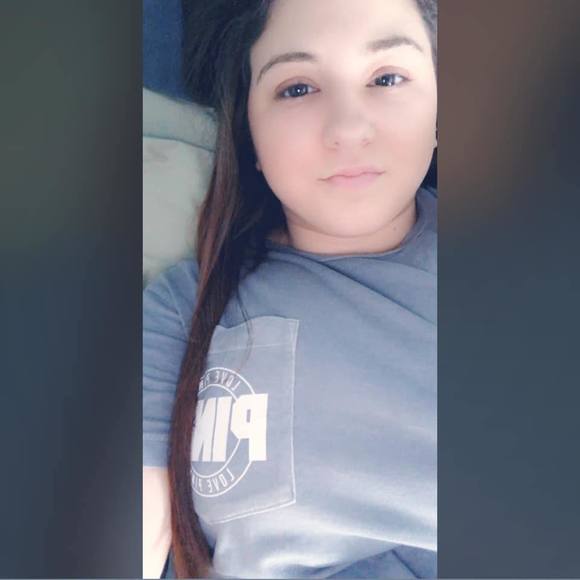 Profile Picture of Krista Spotts (@krista_spotts) on Poshmark