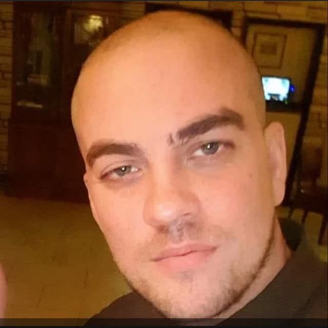 Profile Picture of Robert fuller (@fulleristic) on Tiktok