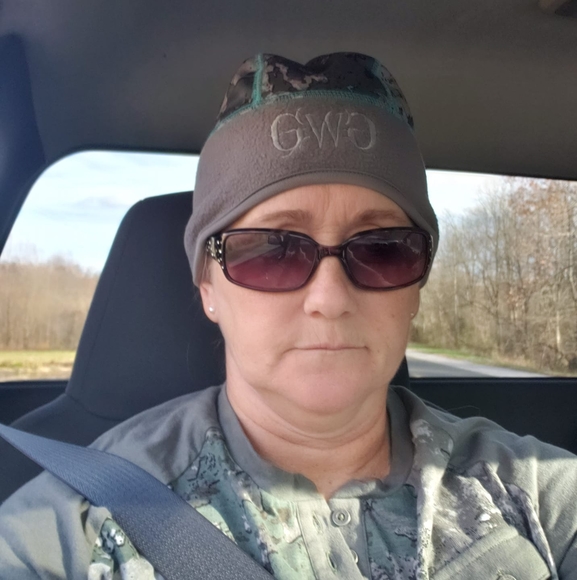 Profile Picture of Tina Maxwell garrison (@nino2009) on Poshmark