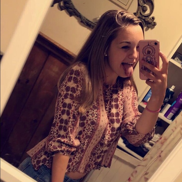 Profile Picture of Morgan Weingaertner (@morganjw1234) on Poshmark