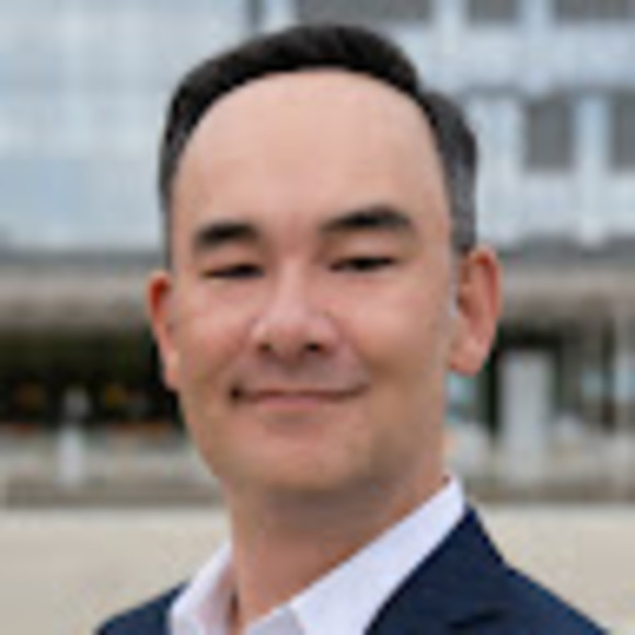 Profile Picture of Graham Takata (@gradiate) on Poshmark