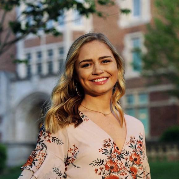 Profile Picture of Natalie Falconer (@nataliefalco177) on Poshmark