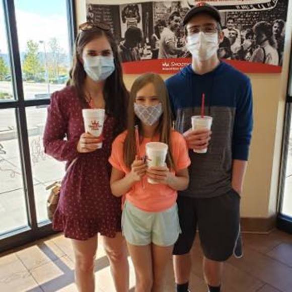 Profile Picture of Savannah Poole (@savannahpool147) on Poshmark