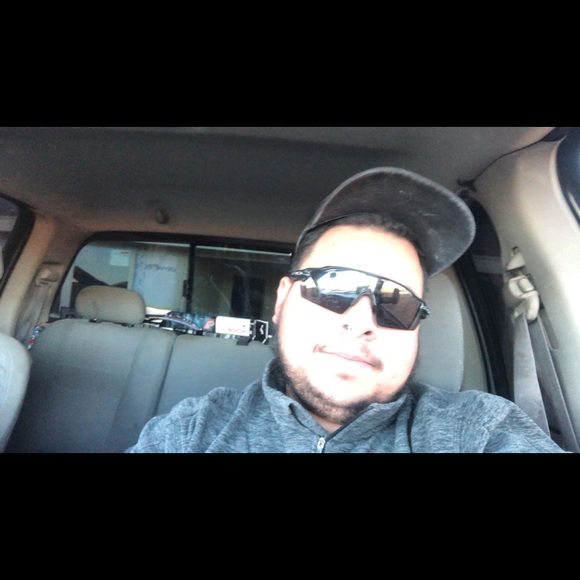 Profile Picture of Javier Robledo (@javirobledo73) on Poshmark