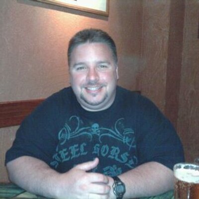 Profile Picture of Scott Szymczak (@opticchaos) on Twitter