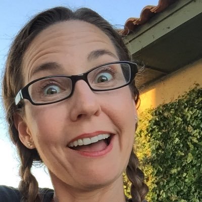 Profile Photo of Bonnie Brushwood (@invisiblewife) on Twitter