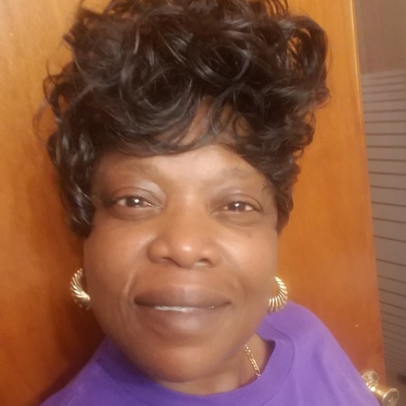 Profile Picture of Blondell Murray (@mccoy1986) on Poshmark