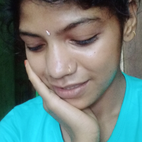 Profile Picture of Swathi Swathi (@swathiswathi622) on Poshmark